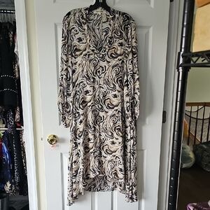 Elegant Swirl Patterned Diane Von Furstenberg Dress
